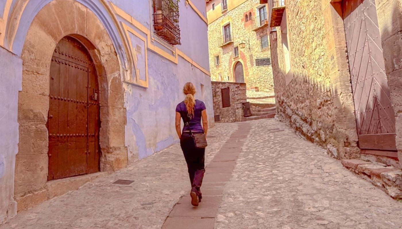 Mountains to Mediterranean: Bike the greenway to Valencia