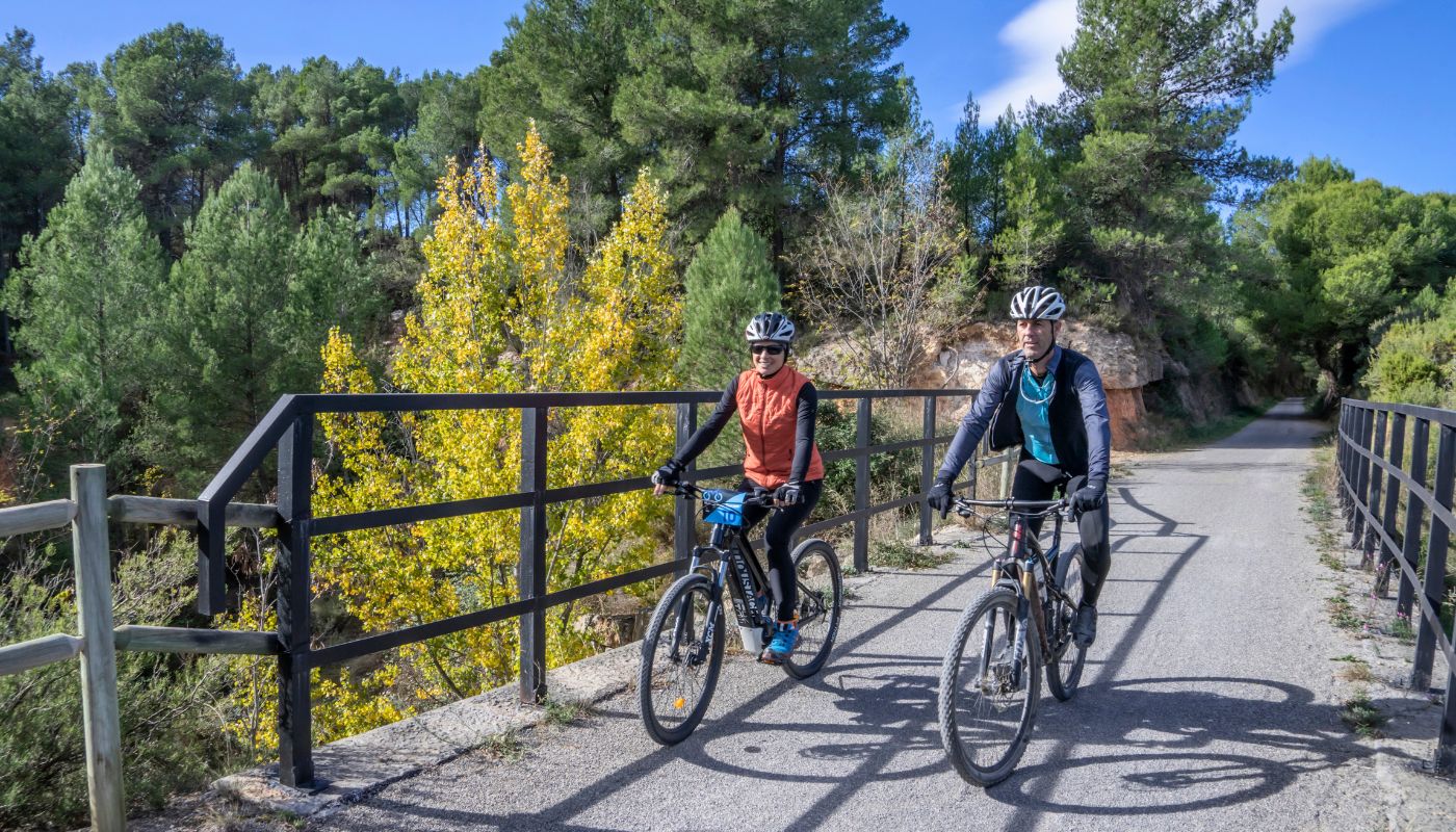 Mountains to Mediterranean: Bike the greenway to Valencia