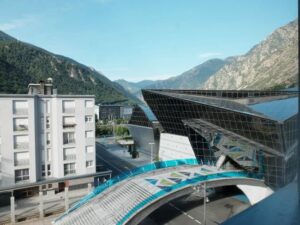 Hotel Yomo Mola Park